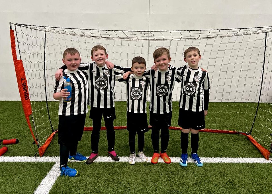 KEYfc2021's tweet photo. Our 2015’s were ASV yesterday taking part in the 5v5 ADJFA matches. 

There was a high standard of football on display and it was a joy to watch. Well done lads 🖤

#kincorthemiratesyouth #halakc #keyfc #youthfootball #communityfootball #developmentfootball #adjfa #letthemplay https://t.co/Buj6KG5ies