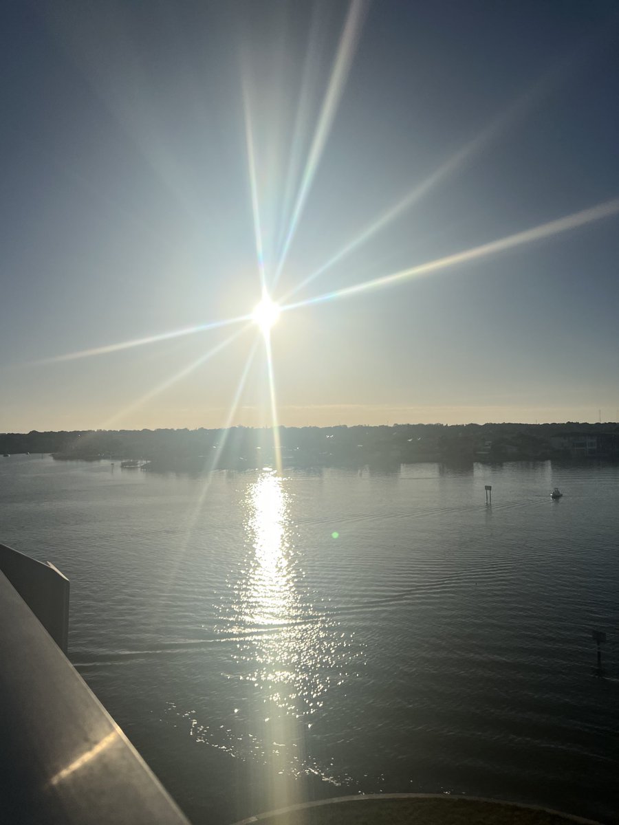 ritamariedaley's tweet photo. #clearwater #beautifulday https://t.co/PlrEsJtJvW