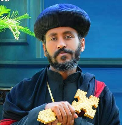 LolaEth0's tweet photo. I AM WITH ABUNA ERIMAS ✊ #Ethiopia 

ABUNE ERIMAS IS AN ETHIOPIAN MAHATMA GANDHI 

He prays for all 
He helps all
He feeds all
He cares for humanity
He advocates for peace and unity 

#EOTC 

#Nomore division https://t.co/sOznuuX80V