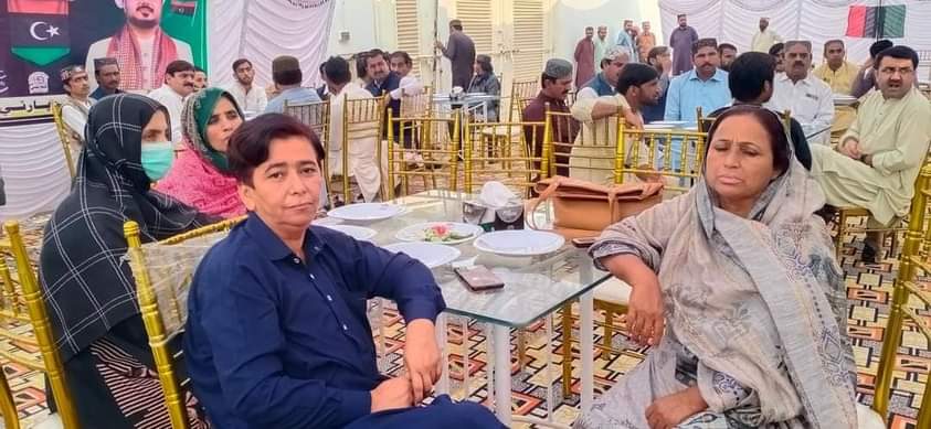 Ghotki is gearing up for election on February 8. Meetup with party office-bearers &amp; workers to discuss electoral campaign &amp; strategy at <a href="/TeamChiefSardar/">Sardar Muhammad Bux Khan Mahar</a>’s residence. PPP will sweep Ghotki this time to make <a href="/BBhuttoZardari/">Bilawal Bhutto Zardari</a> our next Prime Minister.