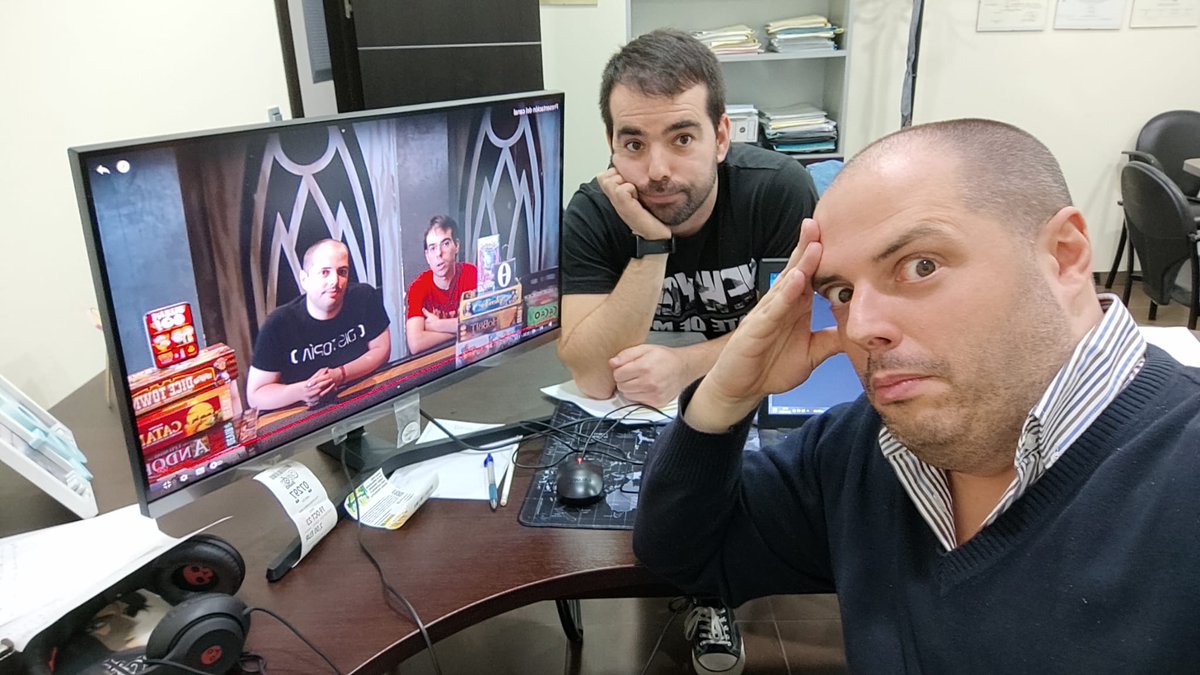 FMantenimiento's tweet photo. Cómo ha cambiado todo... 8 años y medio ya desde este vídeo. Grabadas dos nuevas cosicas con @Peibbol. Gracias por el feedback que nos estáis dando. https://t.co/SXVo3kJTkg