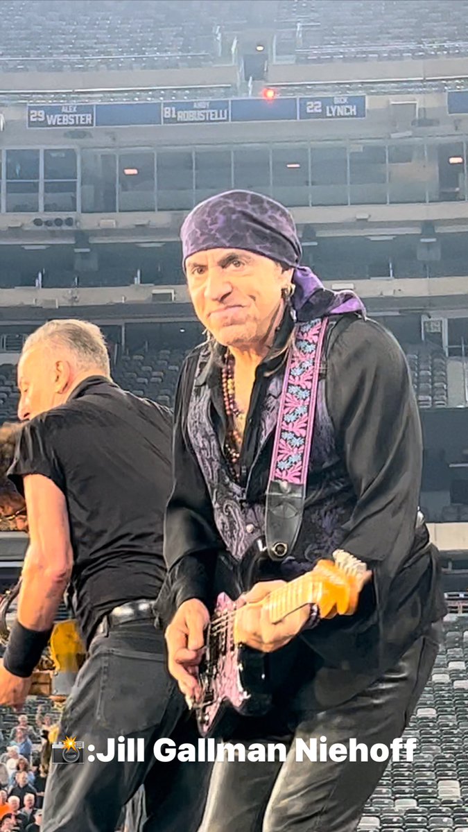 Jill.Gallman-Niehoff meet me on insta@jill_niehoff tweet media