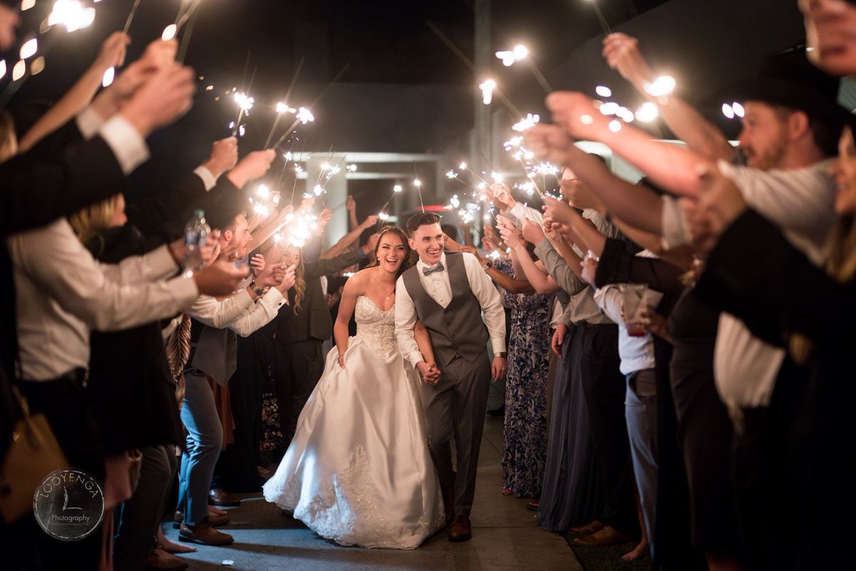 What a way to exit! 🎆 bit.ly/3PSI5ds #Coeurdaleneweddingphotographer #pnwweddingphotographer #coeurdalenephotographer #spokaneweddingphotographer #spokaneelopementphotographer #spokanephotographer #pnwelopment #cdaweddingphotographer #spokanecouplesphotographer
