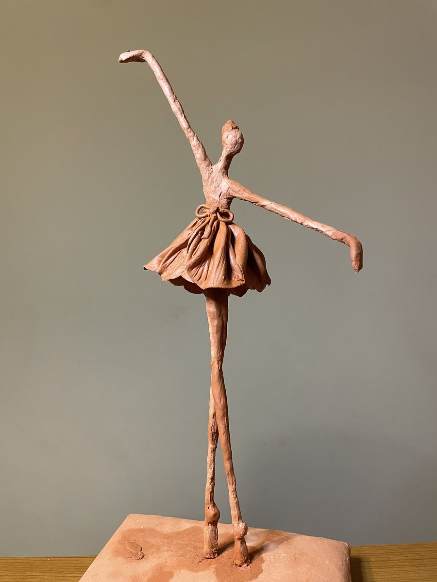 I always love creating something new, I can never stop creativity
Dancer
#nft #nftart #nftdancer #Creative #clay #claysculpture