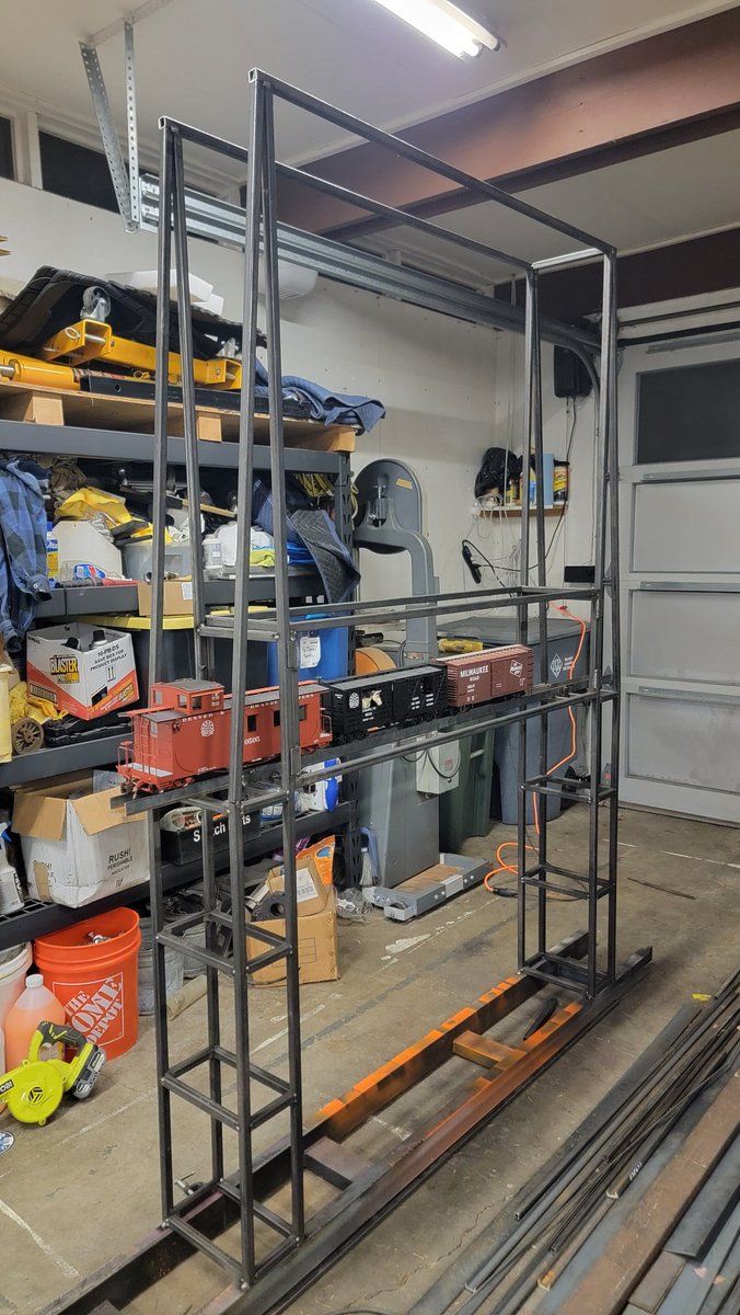 BocoProductions's tweet image. Big things happening for the g scale railroad. Currently building a fully functioning steel drawbridge. Based slightly off the portland steel bridge, with a few custom changes.