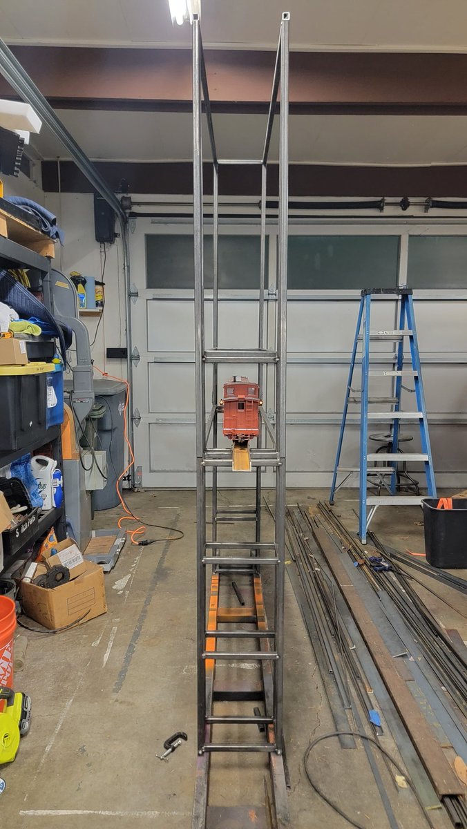 BocoProductions's tweet image. Big things happening for the g scale railroad. Currently building a fully functioning steel drawbridge. Based slightly off the portland steel bridge, with a few custom changes.