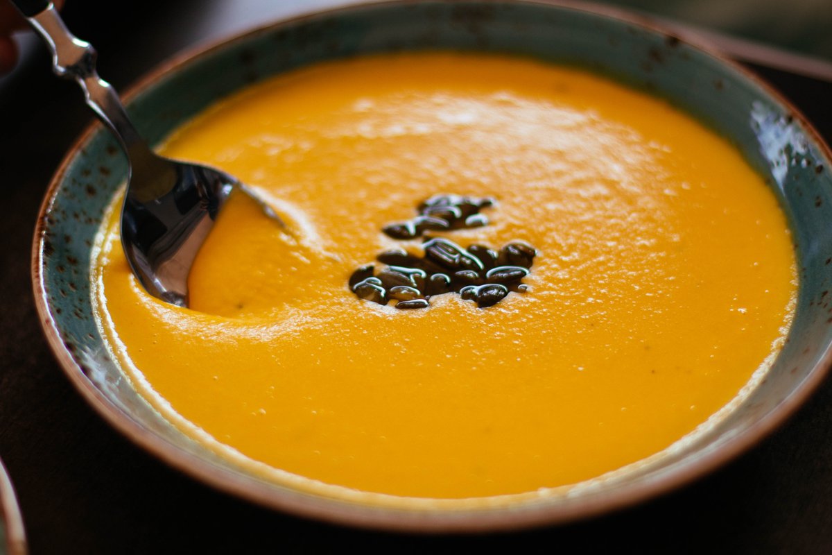 Looking for a last minute addition to your Thanksgiving menu? 🦃🍁🎃 Bring the beauty and bounty of fall into your kitchen with our very own Blue Doll Pumpkin Bisque recipe. discovernewfields.org/newsroom/pumpk… #ThanksgivingRecipe #PumpkinBisque #DiscoverNewfields #NewfieldsToday