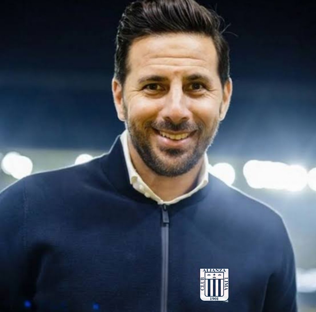 🚨Claudio Pizarro ya tiene el contrato formal de Alianza Lima para ser el nuevo Gerente Deportivo y está previsto que el fin de semana viaje a Lima para firmar. 
*️⃣Ambas partes están de acuerdo y el club está armando un gran proyecto para torneos internacionales 
#TratoHecho