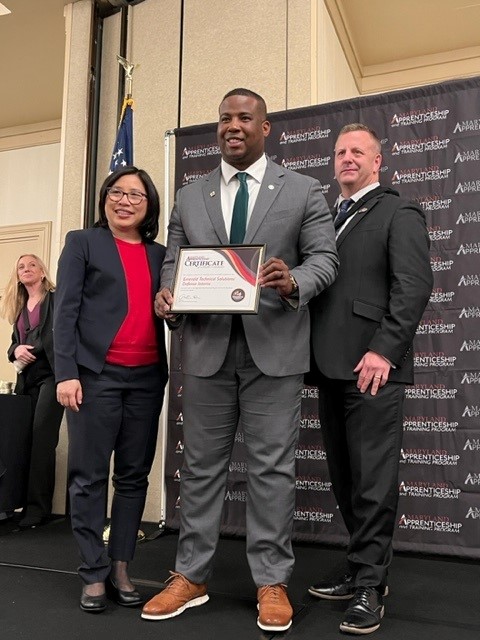 HCPS CTE (@hcps_cte) on Twitter photo HCPS Apprenticeship MD Program was well represented at the MD Department of Labor Apprenticeship Awards.  James Liu, JOHS senior, was one of only six student winners!  Mr. Dondre Lawson, CEO Emerald Technical Solutions, awarded for creating Defense Interns for HCPS students! HCPS Apprenticeship MD Program was well represented at the MD Department of Labor Apprenticeship Awards.  James Liu, JOHS senior, was one of only six student winners!  Mr. Dondre Lawson, CEO Emerald Technical Solutions, awarded for creating Defense Interns for HCPS students!