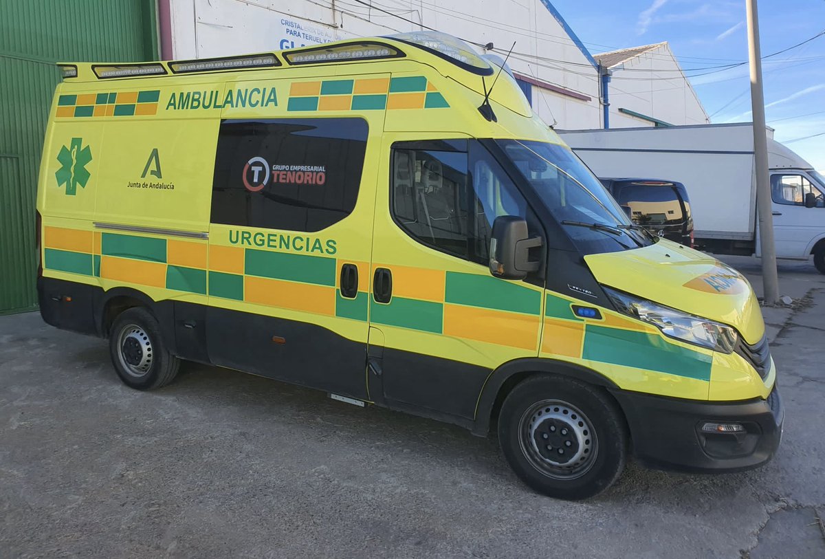 Seguimos renovando, nuevos vehículos de urgencias en Sevilla. Como siempre innovación y calidad marcan nuestro servicio.