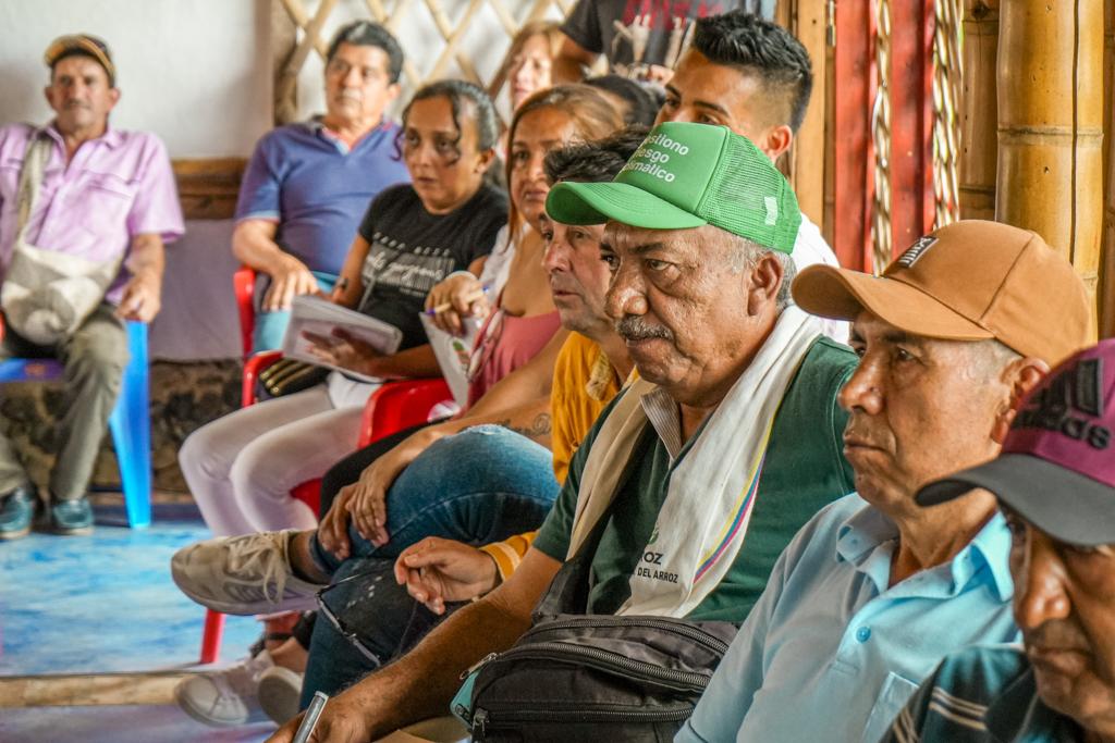 ADR_Colombia's tweet photo. Asociatividad, eje de la transformación del campo. 🌾
Desde Santander de Quilichao, #Cauca, región del primer laboratorio de paz, iniciamos el primero de cuatro encuentros nacionales #Conecta2023 🤝🏻 entre 1⃣9⃣ pequeñas organizaciones campesinas y productoras del país.🧑🌾 https://t.co/usFBPsng2m