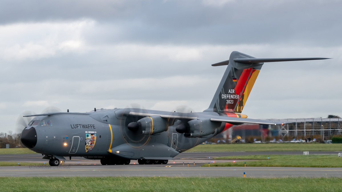 monkg57's tweet image. Arriving at #Dublinairport #Airdefender2023 #Luftwaffe #Airbus #A400M #Avgeek on a training mission from Norway