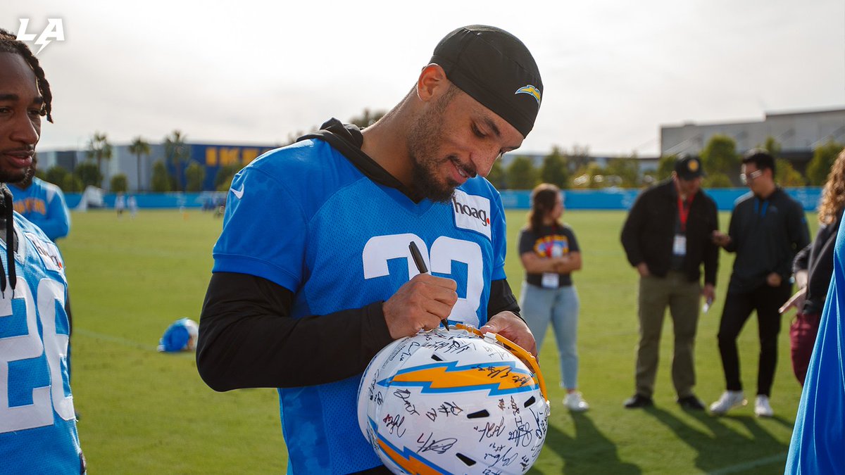 Los Angeles Chargers tweet media