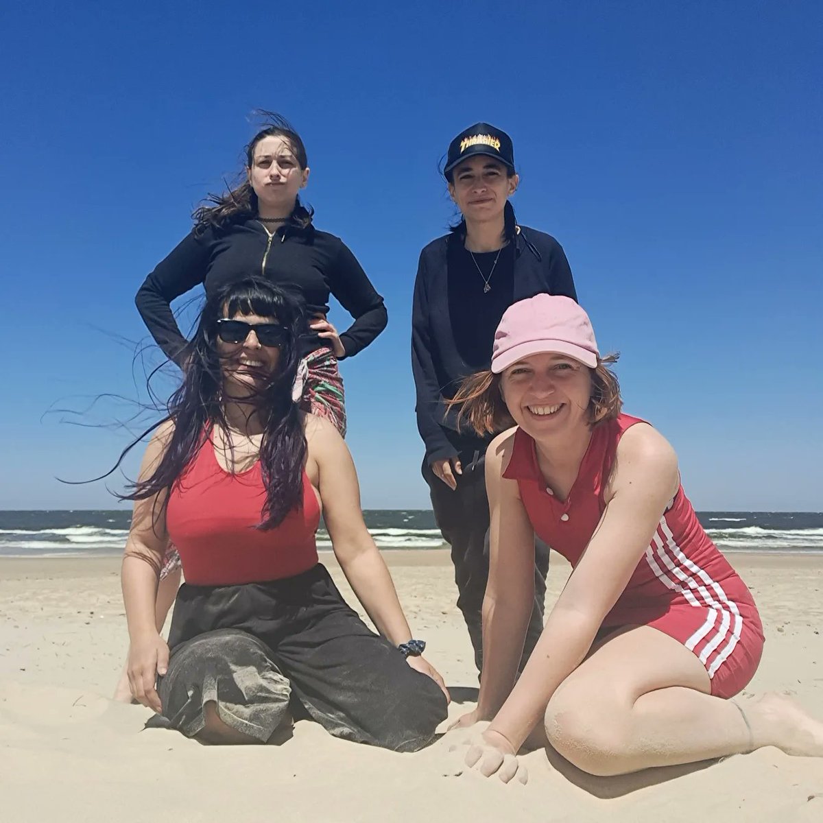 Gracias Maldonado por este fin de semana ❤️‍🔥 gracias a las bandas por compartir tremenda noche y gracias a todxs lxs que se arrimaron a escuchar y compartir 🫂 vamos a volver (es una amenaza)