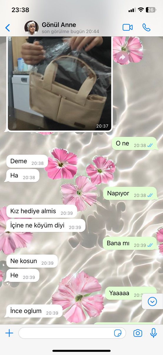 pnarkyaaa's tweet photo. Nişanlım beyin yaptığı bütün sürprizleri kaynanamın bana hemen haber vermesi 😄🫶🏻 https://t.co/34GeNwsDIO