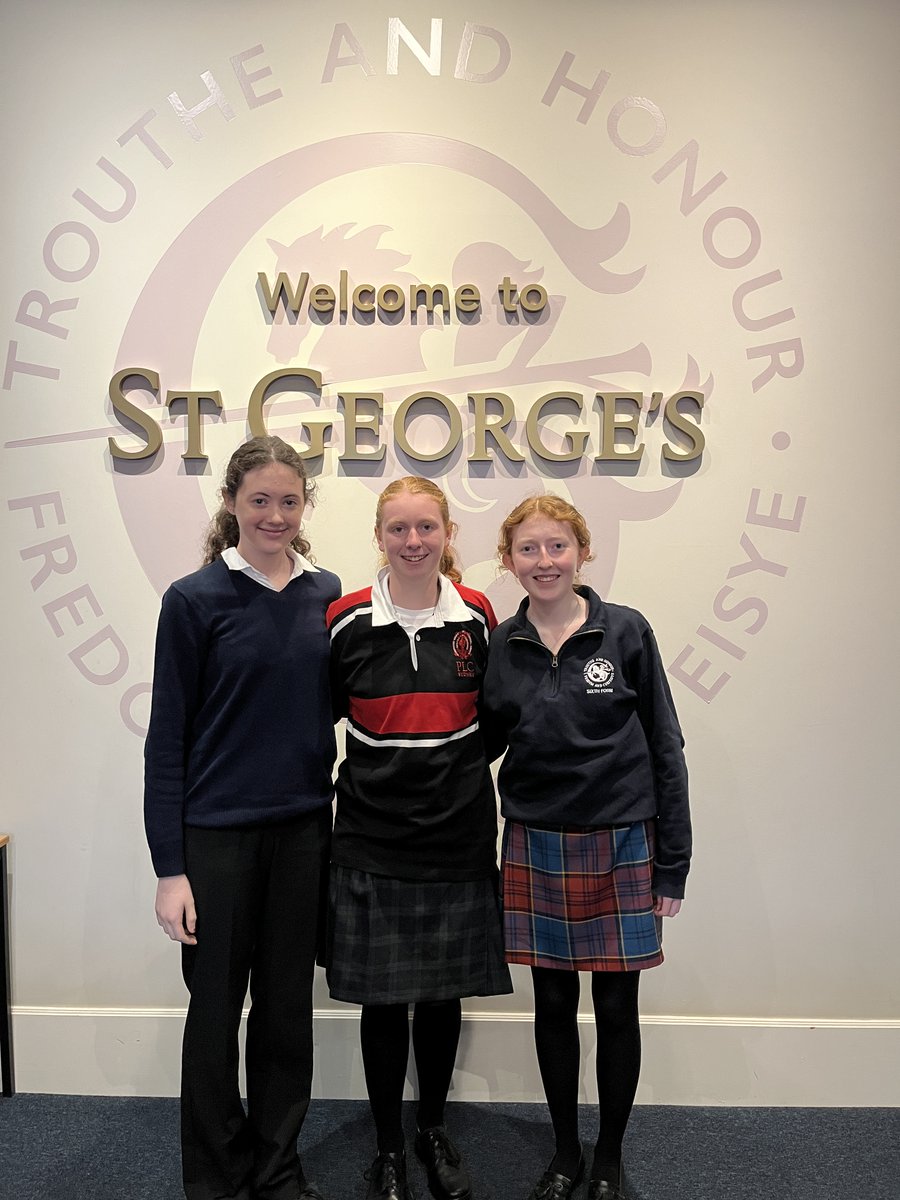 Delighted to welcome our final exchange student for 2023 from @plcsydney into our @stgeorgesedin
community. 🇦🇺🏴󠁧󠁢󠁳󠁣󠁴󠁿
#internationaleducation #cultureexchange #friendsreunion #avoiceforambition #partnership