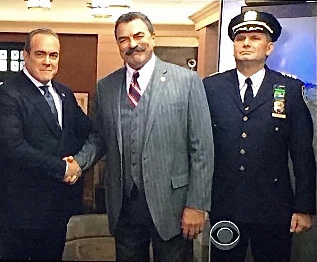 Congrats @BlueBloods_CBS on announcing season 14 in two parts (February & Fall 2024), day player prior (pic right) & Stand-In for several seasons & looking forward to auditioning again✨🎬 #FrankReagan #CopsCop @NMalliotakis @JoeFox #BlueBloods #RankAndFile #TenHut