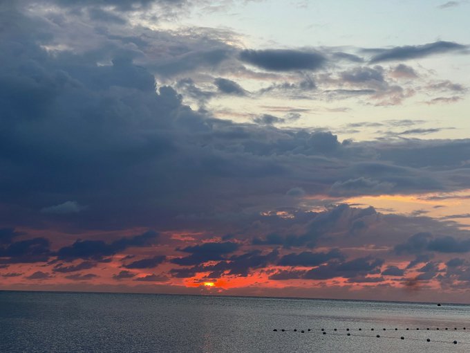 #Jamaica: sunrise &amp; sunset https://t.co/j4s3L5MaOu<a href="/tag/jamaica"class="tags">#Jamaica</a>