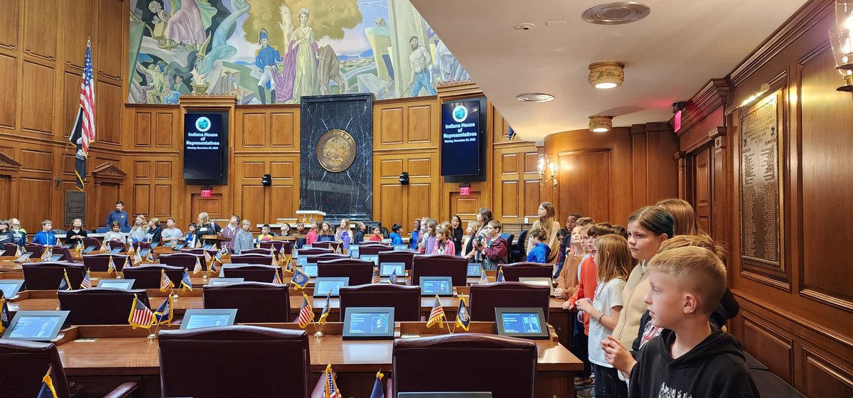 Miss Chapman tweet media