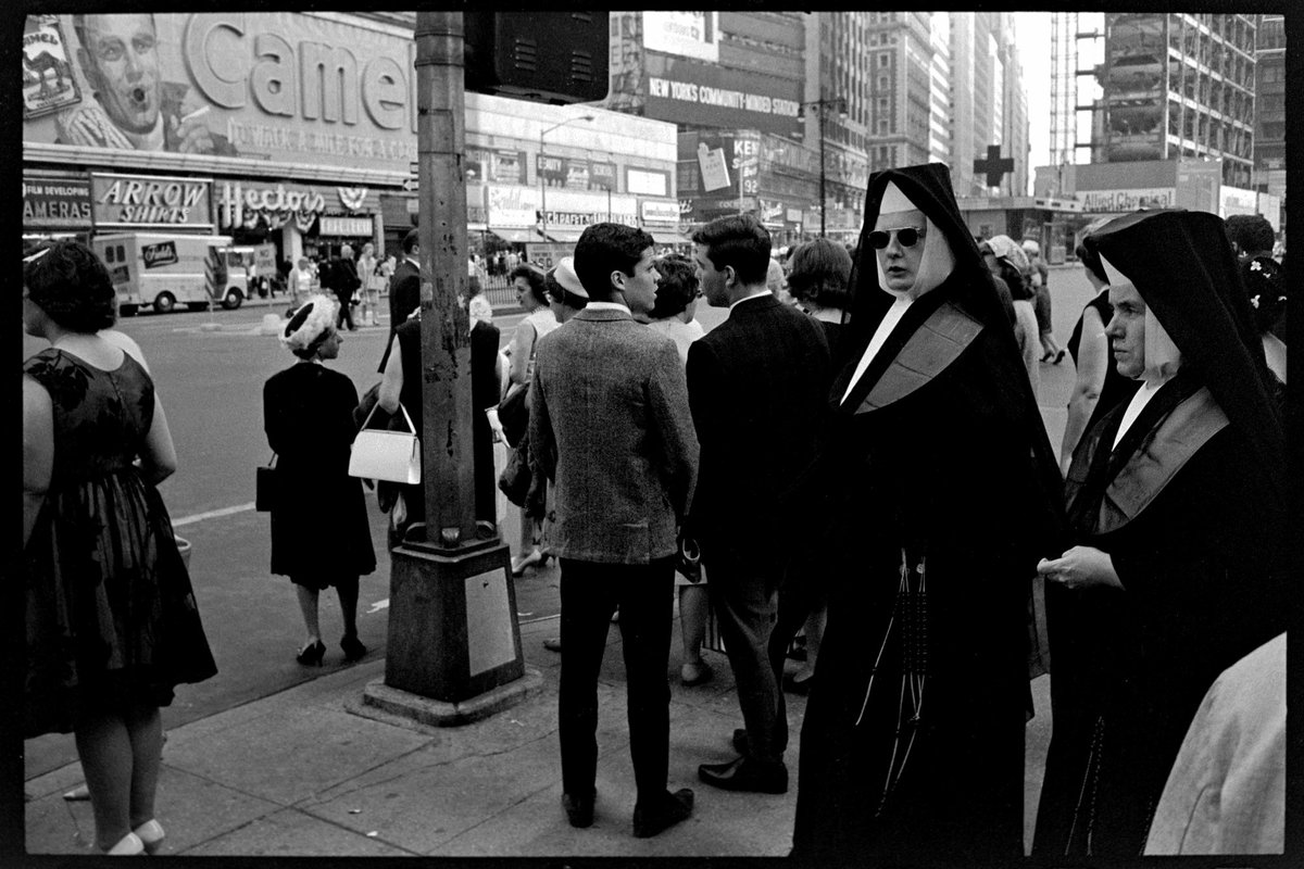 thenightfox.eth (@thenightfox_eth) on Twitter photo Two nuns and crowd, Times Square, NYC, 1964.
Sequels #186 by <a href="/joelmeyerowitz/">Joel Meyerowitz</a>
Curated by <a href="/fellowshiptrust/">Fellowship</a> Two nuns and crowd, Times Square, NYC, 1964.
Sequels #186 by <a href="/joelmeyerowitz/">Joel Meyerowitz</a>
Curated by <a href="/fellowshiptrust/">Fellowship</a>