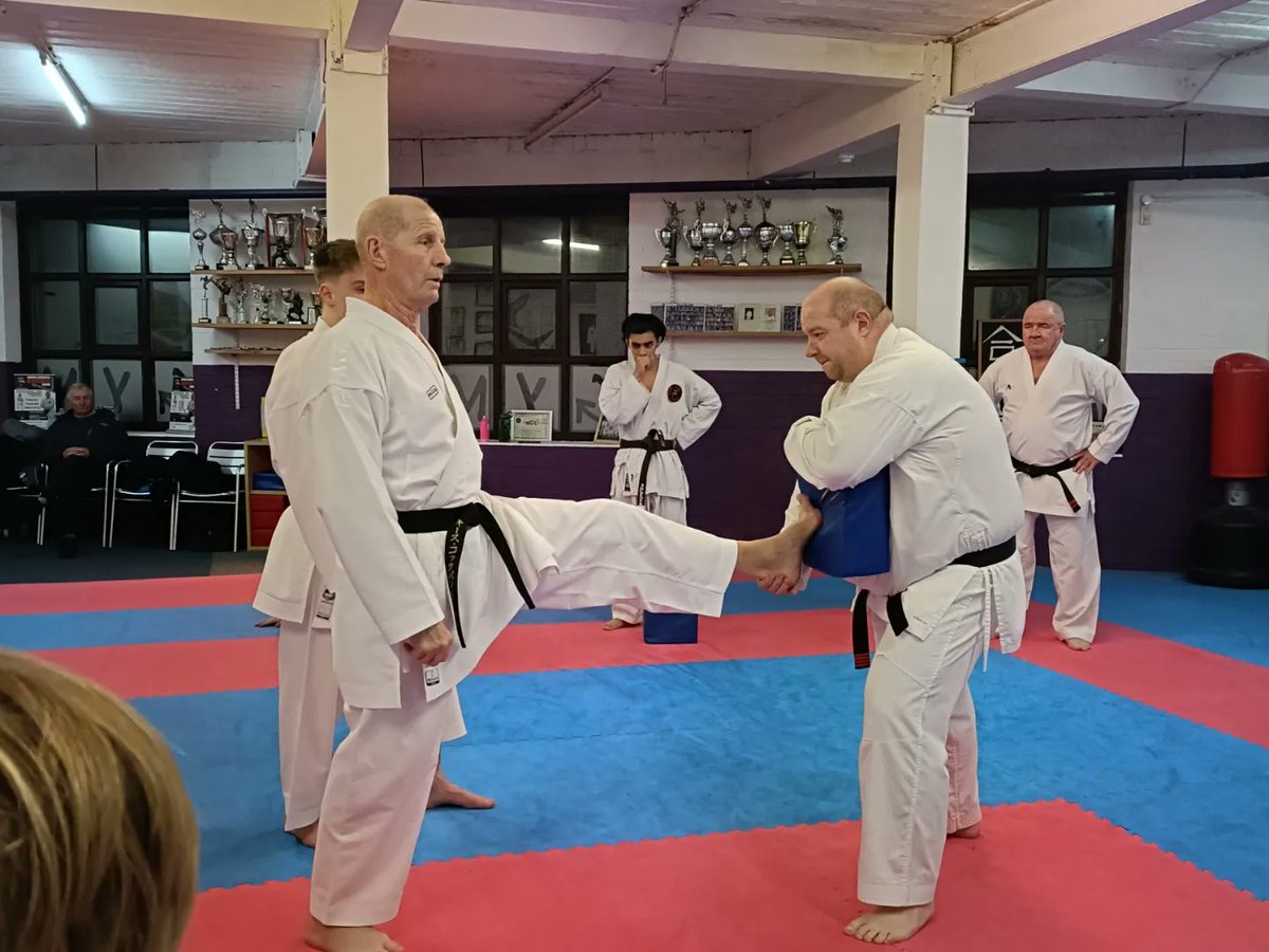 SKFShawKarate's tweet photo. Great to get back training tonight

Come and join us every Monday and Thursday from 7:00pm - 8:30pm

#karate #SKF #shukokai #kimura #martialarts #fitness #oldham #shaw #royton https://t.co/TuopoblAm2