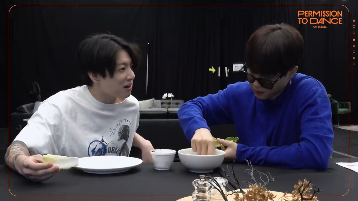 stopkookminpls's tweet photo. YOU'LL ALWAYS CATCH JIKOOK LIKE THIS https://t.co/IVrtDvJ0wx
