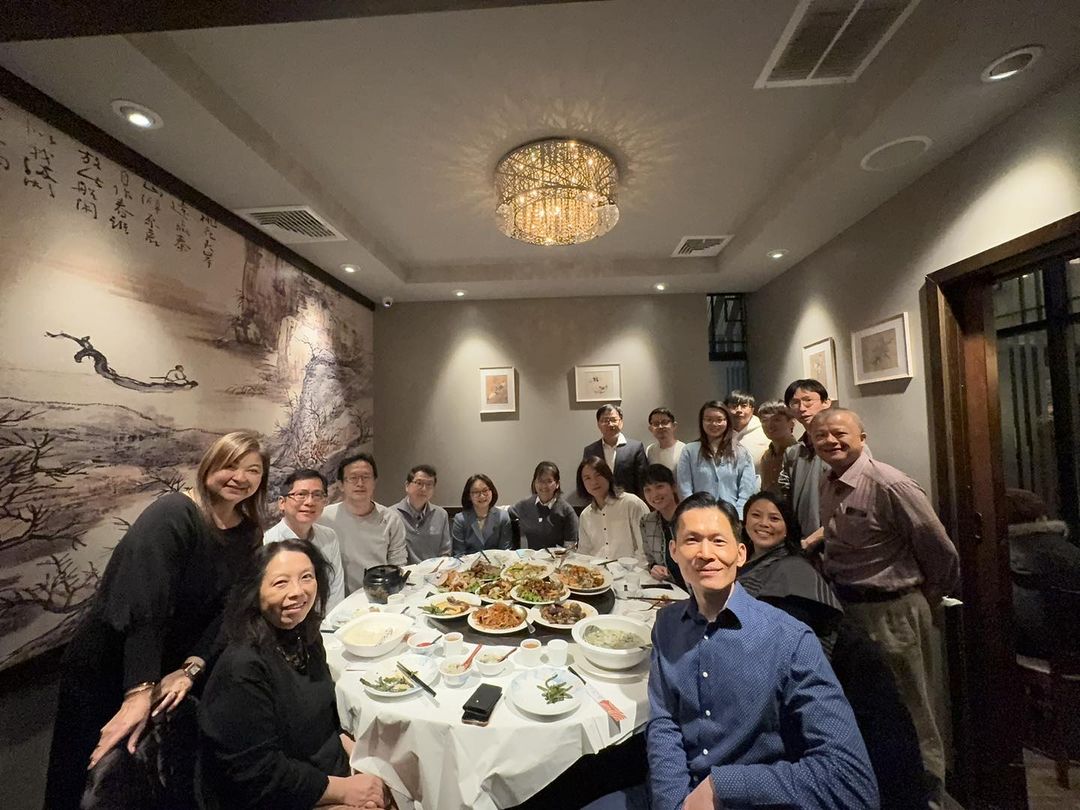 TecoBoston's tweet photo. 本處廖朝宏處長18日應邀與大波士頓地區台灣人生物及醫藥科技社團幹部們餐敘，一起提前歡慶感恩節✨
#BTBA
#BTPA
#MJNE
#NATMA https://t.co/Jd6FMf8BcD