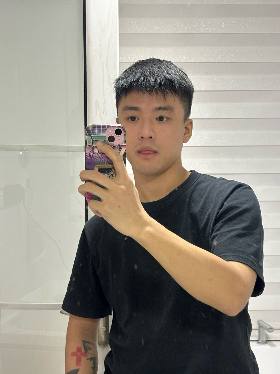 夜晚出生的小孩 tweet media