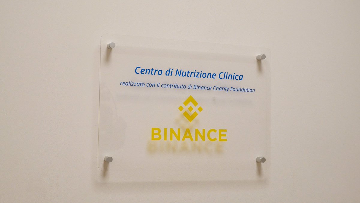 BinanceItalian's tweet photo. #Binance è orgogliosa di condividere la prima donazione su blockchain verso un ospedale 🇮🇹

La donazione di €500.000 verso il Policlinico Gemelli di Roma servirà per la creazione di nuovi ambulatori e un nuovo Centro di Nutrizione Clinica.

Dettagli➡️https://t.co/q14TLZDgkA https://t.co/rYnUWizX2w