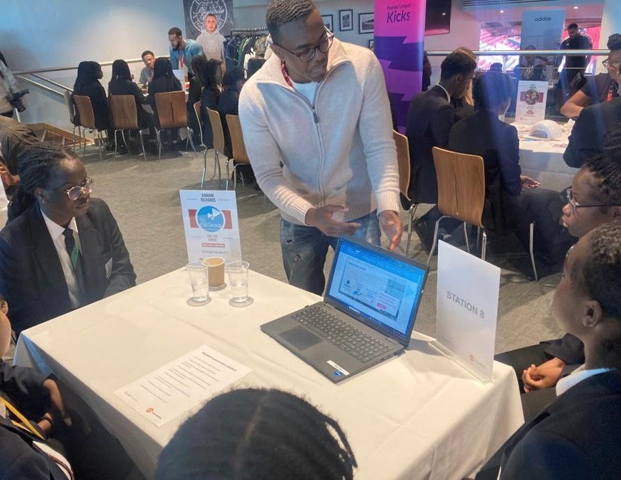 McrAcademy's tweet photo. Our students were buzzing after meeting YouTuber @harrypinero &amp; ex-Manchester United footballer &amp; Premier League winner @dannysimpson. ⚽ 

It was part of a 'Celebrating Excellence' event at Old Trafford for Black History Month. ✨ 

Thanks to @MU_Foundation for this opportunity! https://t.co/in9LACObGw