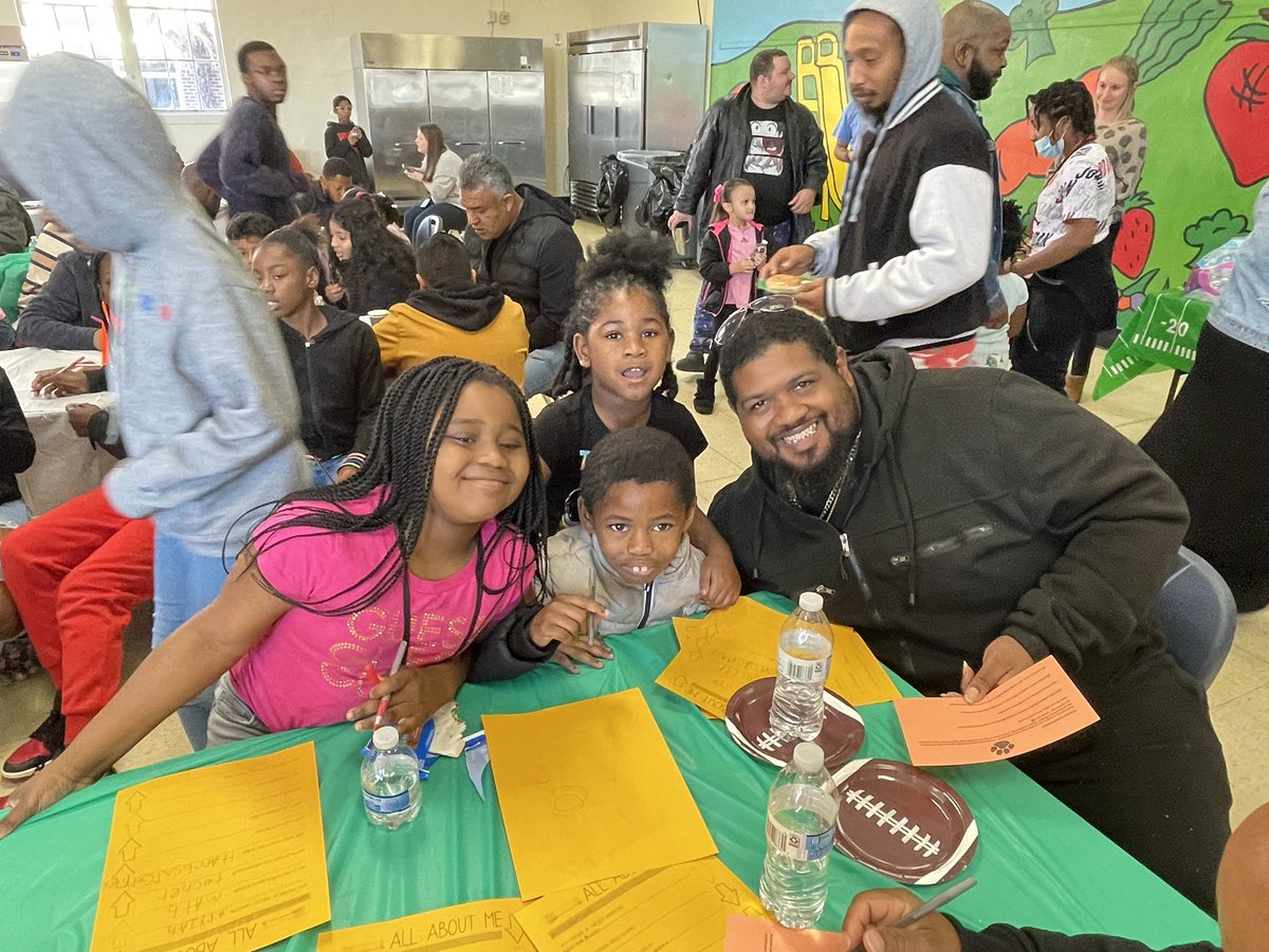 DrPeeples's tweet photo. Over 50 families &amp; over 150 students had someone come  for Donuts w Dads &amp; Dad Figures! Community members, joined the male staff who attended w students, and staff spouses (from Grimsley and Western High) along w colleagues fr Page High and School Safety also came @ConeCougars https://t.co/ojBFMmMQGw