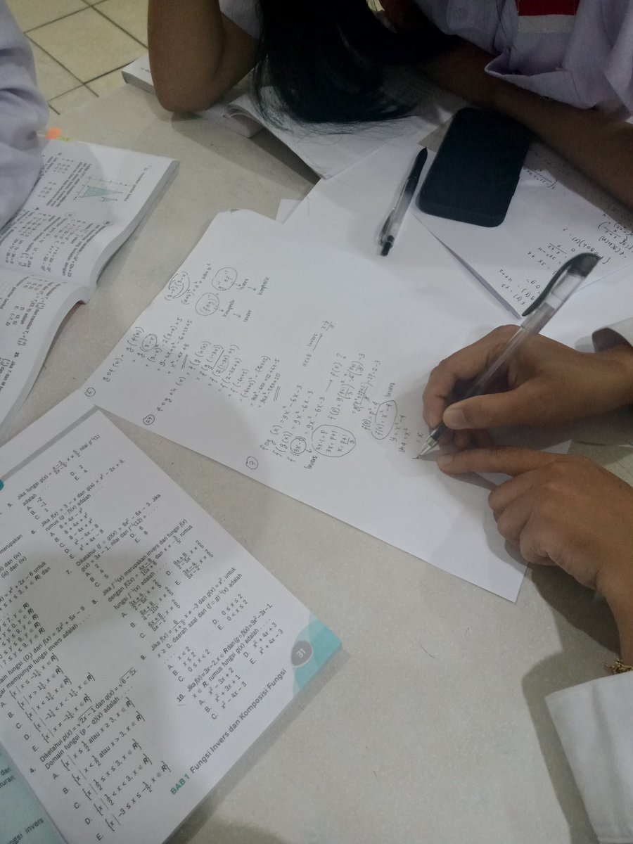 studiyouu's tweet photo. 🌷*～) - nadii's study progress
mon [201123]
aku hari ini nyatetin bioo di fore, terus lanjut tambahan mtk yang ternyata mudaahhh dan terakhir lagi review materi pembelahan sel buat ujiann https://t.co/CZ3AHRBbOx