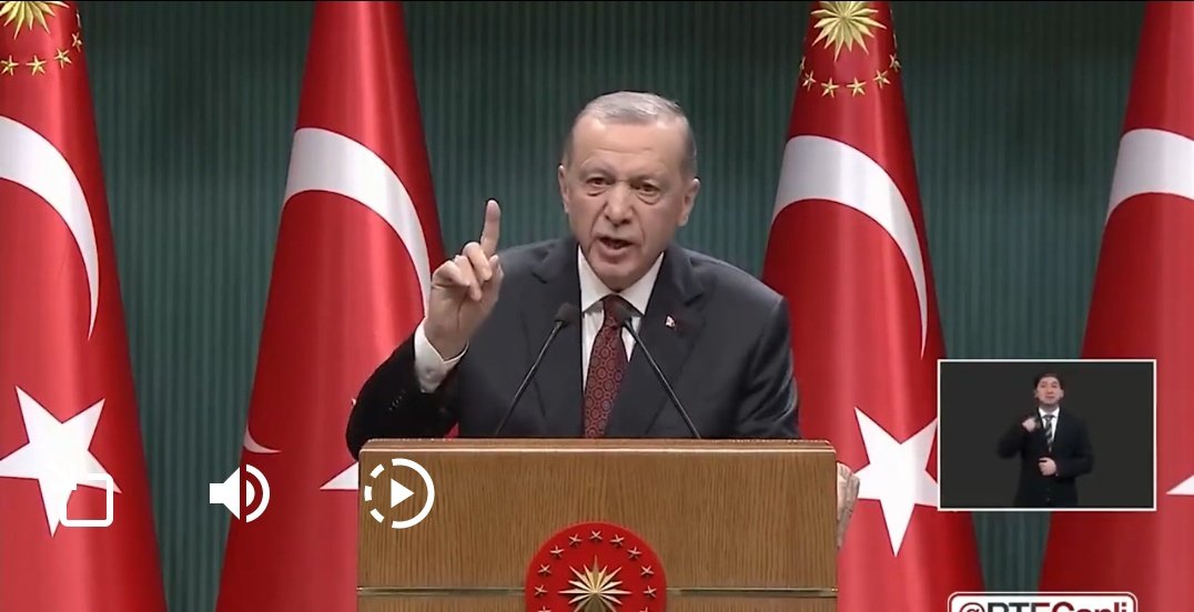 Mehmetcanbekli1's tweet photo. 🚨🚨🚨
أردوغان| وحشية اسرائيل في غزة،لا تقل  وحشية عن تلك التي شهدناها خلال الاحتلال الصليبي قبل ألف عام وفي الحرب العالمية الثانية.

"إن عار الهولوكوست الذي يلاحق اوروبا جعل الزعماء الأوروبيين رهائن بيد اسرائيل تحركهم كيف تشاء
.
" الدوله الوحيده  التي لا تستطيع إسرائيل تصنيفها على أنها معادية للسامية، مهما حاولت جاهدة، هي تركيا"
.
" ما يحدث في غزه ليس حربا بين دوله ومقاومه 
بل حربا بين مقاومه ودوله ارهابيه"