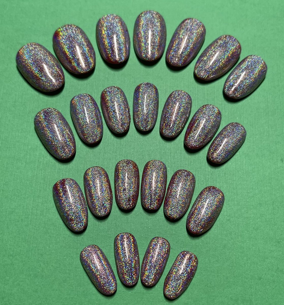 nailsmdpressons's tweet photo. All remaining peacock sets are half off! 
Blue/medium almond
Green/short coffin
Red/short round 
Get them for yourself or as a gift for someone 🎁 💅🏻🖤🩷 https://t.co/M3Jb4Nzq8m