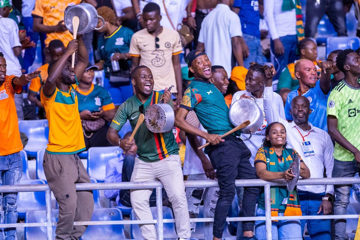 Linosi4's tweet photo. FAZ has appreciated the mpoto family for their support to football with football jerseys and tickets for the next home World Cup qualifier. The mpoto family were among the fans at the Levy Mwanawasa stadium in Ndola when Zambia beat Congo Brazzaville 4-2. https://t.co/JTz1urS7ye