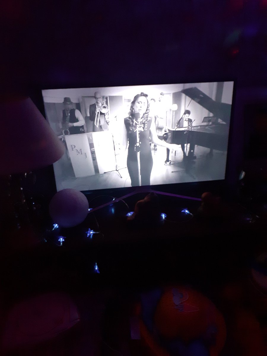 Creep by <a href="/PMJofficial/">Postmodern Jukebox</a> 😁