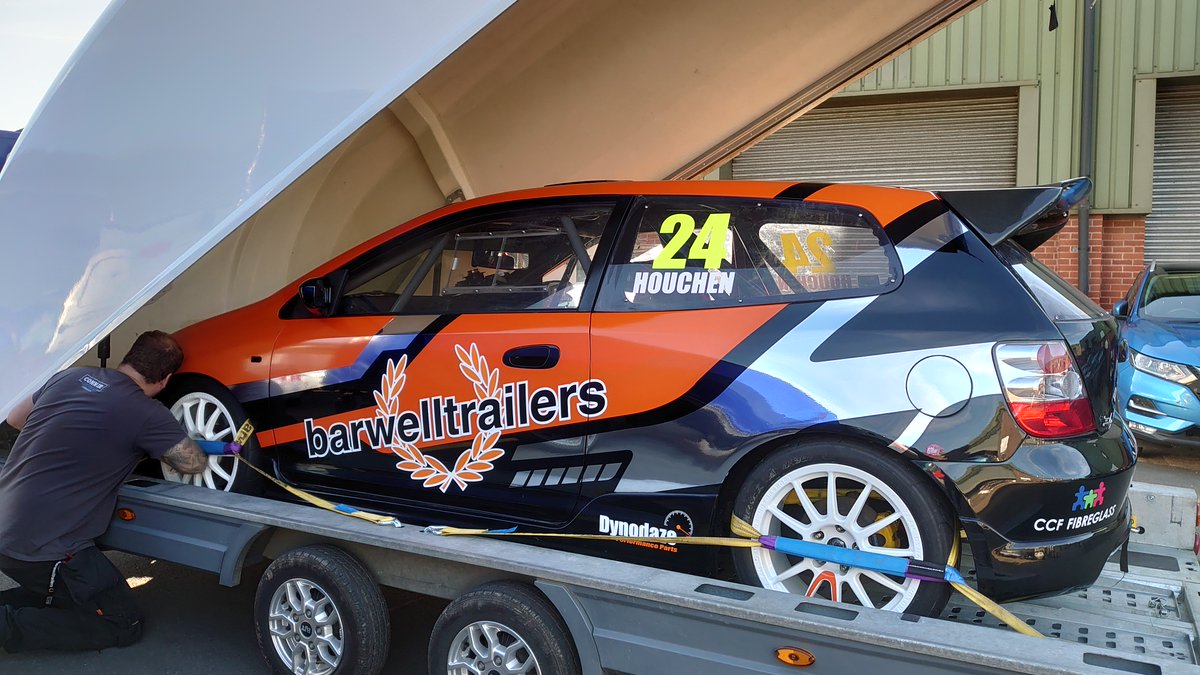 L&N Graphic Designs tweet media