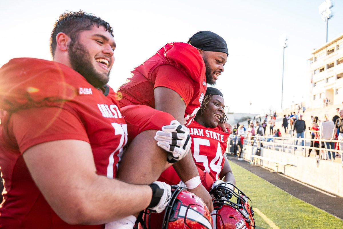 JaxStateFB's tweet image. Jax State is a special place to be‼️

#HardEdge | #EarnSuccess