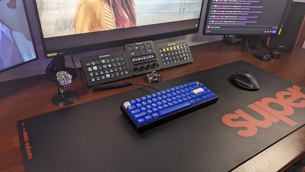 nuttylmao's tweet image. Got horny so I made some cable porn.