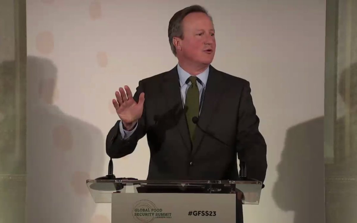 SDG2AdvocacyHub's tweet photo. "#Foodsecurity really matters. Malnourished 👧children can never fully develop – it robs them of their future & societies of their potential," – @David_Cameron
"I promise you today that 🇬🇧UK will continue to lead efforts like this." #StepUpSaveLives #GFSS23 https://t.co/7S9kxsm2xz