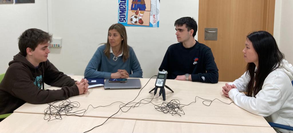 Estem d'estrena! Avui, Dia dels Drets dels Infants, posem en marxa la sèrie de pòdcasts "Parlem dels Drets de la Infància". Una col·laboració de Maristes, #DiktyaFoundation i <a href="/ecsintesi/">Síntesi</a>. Arrenquem amb una conversa amb els joves Bartomeu, Siyi i Albert. open.spotify.com/episode/1hrVSF…