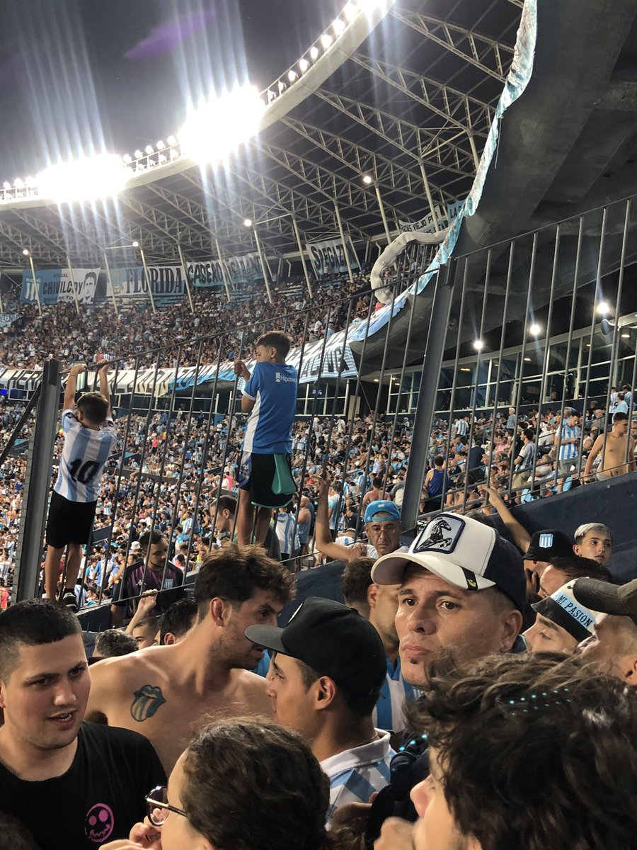 Benson De Racing tweet media