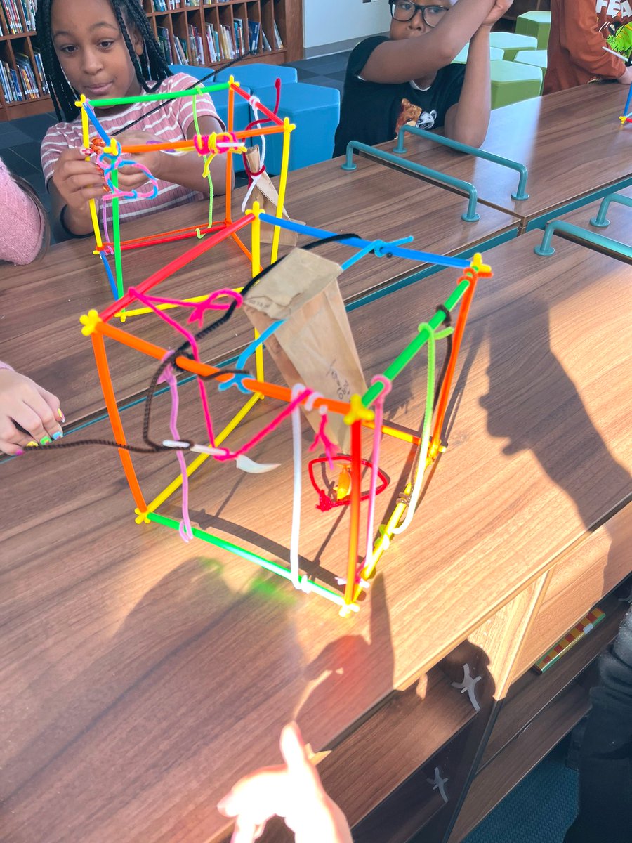 LibrarianSKI's tweet image. • Our @Berkshire_BCPS third graders read the story, “How to Catch a Turkey” in order to design Turkey traps! 🪤 • @BCPSLMP #bcpslms