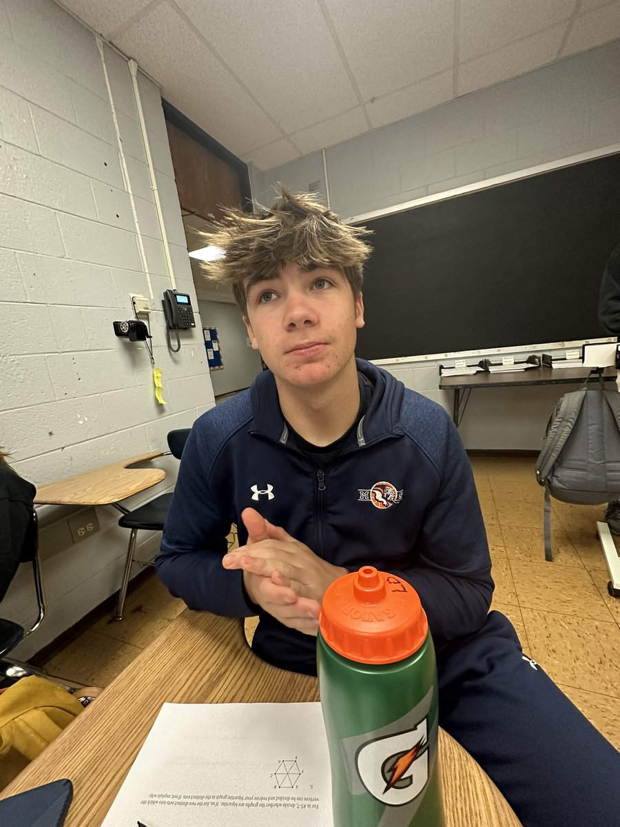 2024-25 MSHS Student Section tweet media