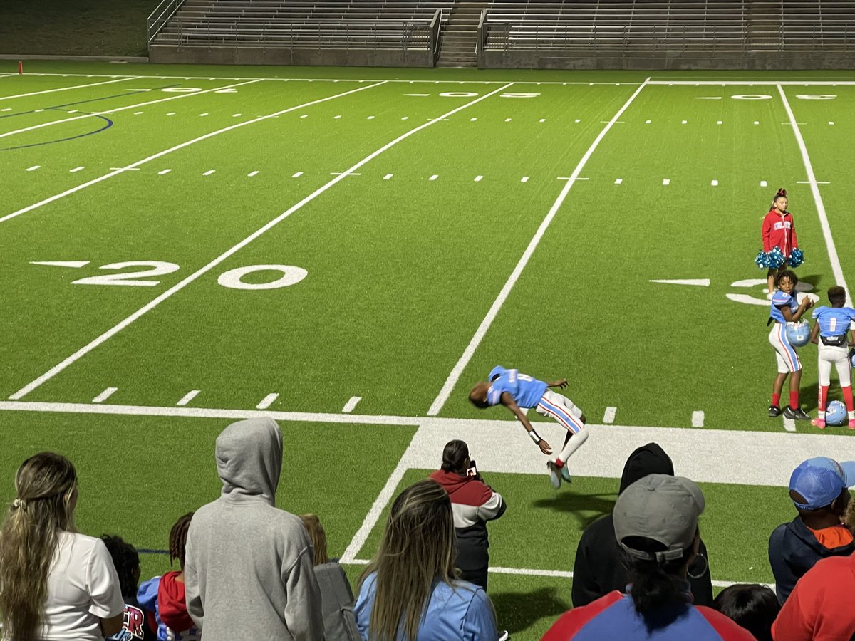 CoachDMcNeal's tweet photo. Congratulations to the 2023 Richmond Oilers Senior team on a successful season!! 10-1 and FBYL Super Bowl Senior Champions!! ๐๐๐ We โค๏ธ #8 #OilersWin #SuperBowlChamps #FBYL #FlipKing @Ichabod_CMac6 https://t.co/XIif2FNWqA