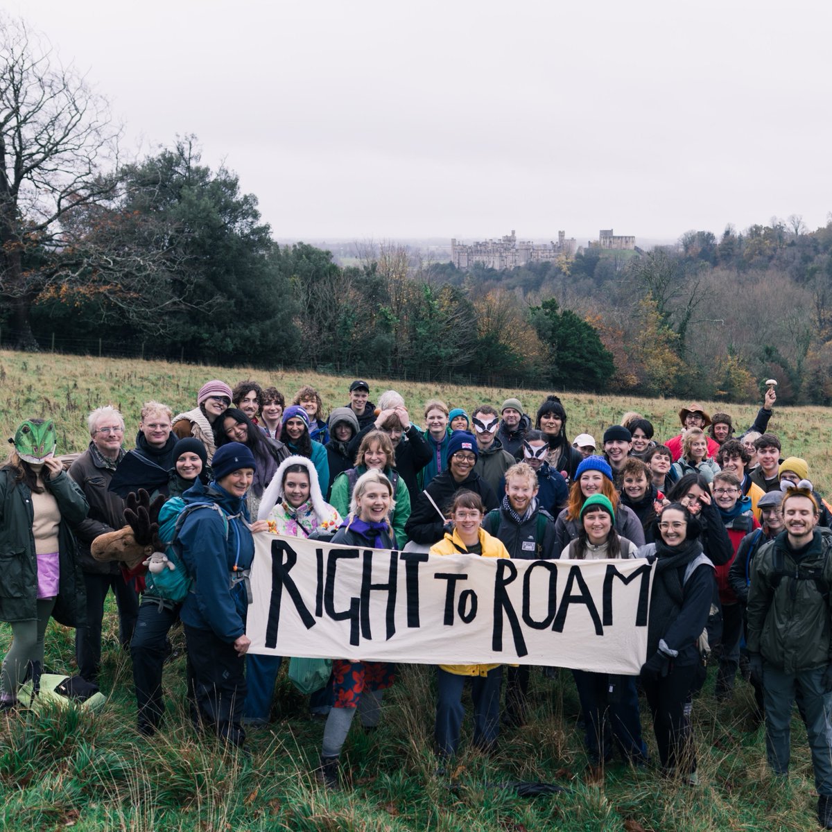 Right to Roam campaigners from London & Sussex enjoying a peaceful autumnal walk on the Arundel Estate this weekend. We dressed as sheep and cattle, respecting @theresecoffey's comments that 'the only things that have a right to roam are farmers, their pigs and their cattle'🐏