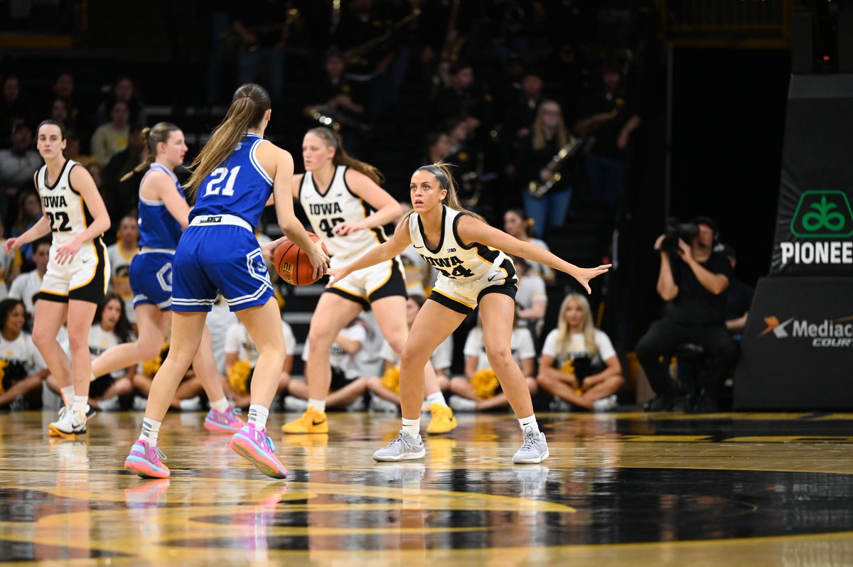 PHOTO GALLERY: Iowa Women's Basketball vs Drake - The best photos of the action between the Hawkeyes and Bulldogs @webcentrick - Iowa defeats Drake 113-90, behind a school record 64 in the first half LINK🔗: on3.com/teams/iowa-haw…