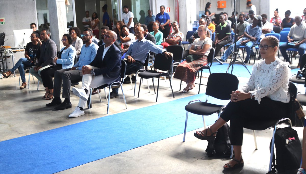 FAOCaboVerde's tweet photo. #CaboVerdeOceanWeek

FAO panel “Financing opportunities in the Artisanal Fisheries Sector” wt financial institutions, authorities &amp; partners.

Promoting small-scale 🎣 &amp; aquatic value chains through the #coastalfisheries Initiative &amp; Sustainable Fish Value Chains 4 SIDS Projects. https://t.co/47WimGhsjk