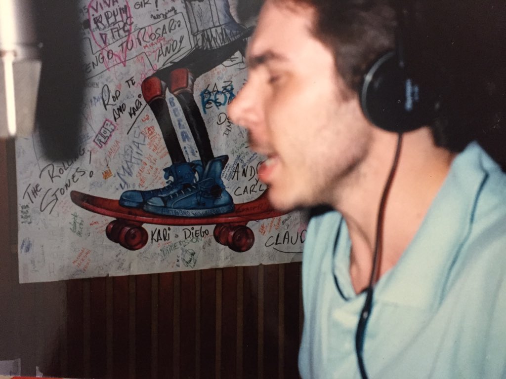 emi_castro92's tweet image. VAMOS CON #UNDINAMOZ95 POR @UnDinamo !!!! @bbsanzo @Cirujanoderadio