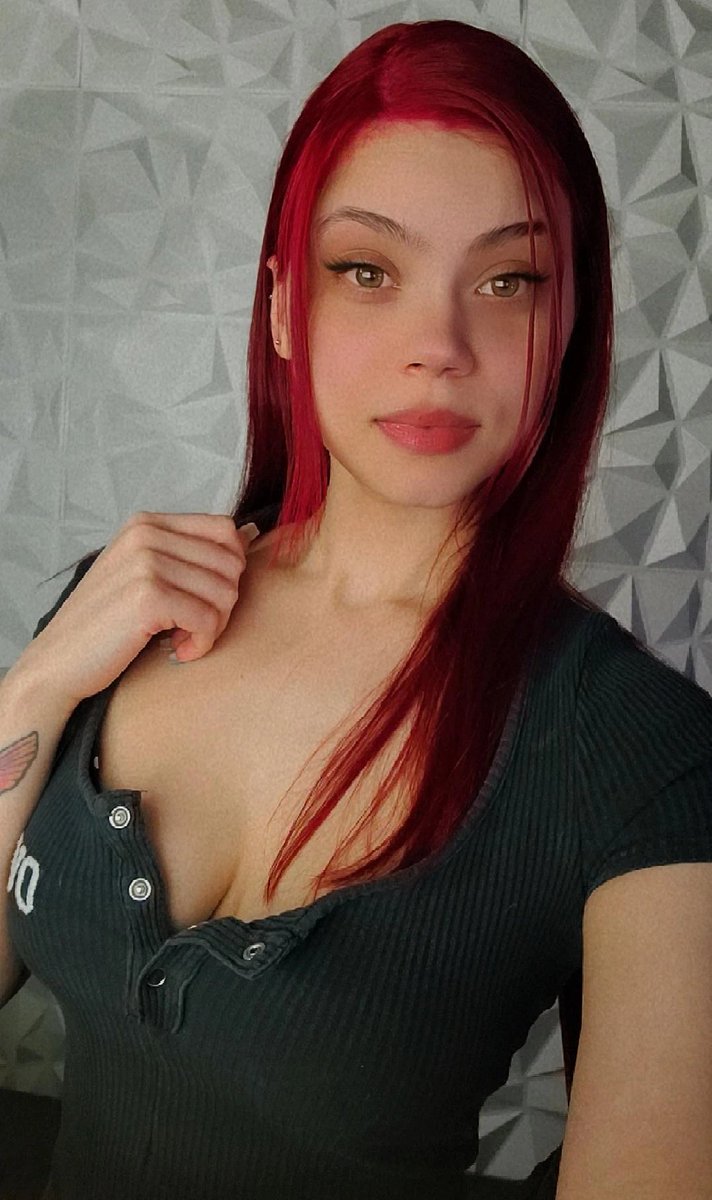 MariaPinkwolf's tweet image. Red Hot 🌶💋♥️🌹🍒❤️‍🔥❣️💯

#KickStreaming #kick 💚 #MW3 #gamergirl 🎮 #Web3gaming